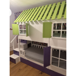 Sicheres Etagenbett mit Treppe